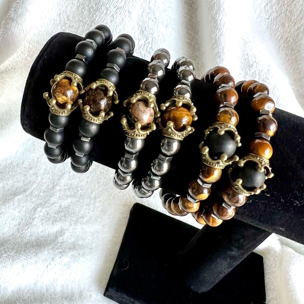 Tiger Eye + Black Onyx + Hematite Crown Mala Bead Bracelet - Picture 4 of 11
